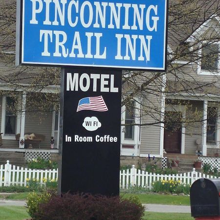Pinconning Trail Inn Motel エクステリア 写真