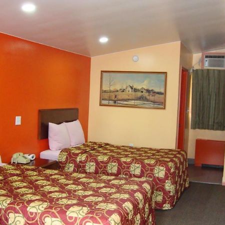 Pinconning Trail Inn Motel エクステリア 写真