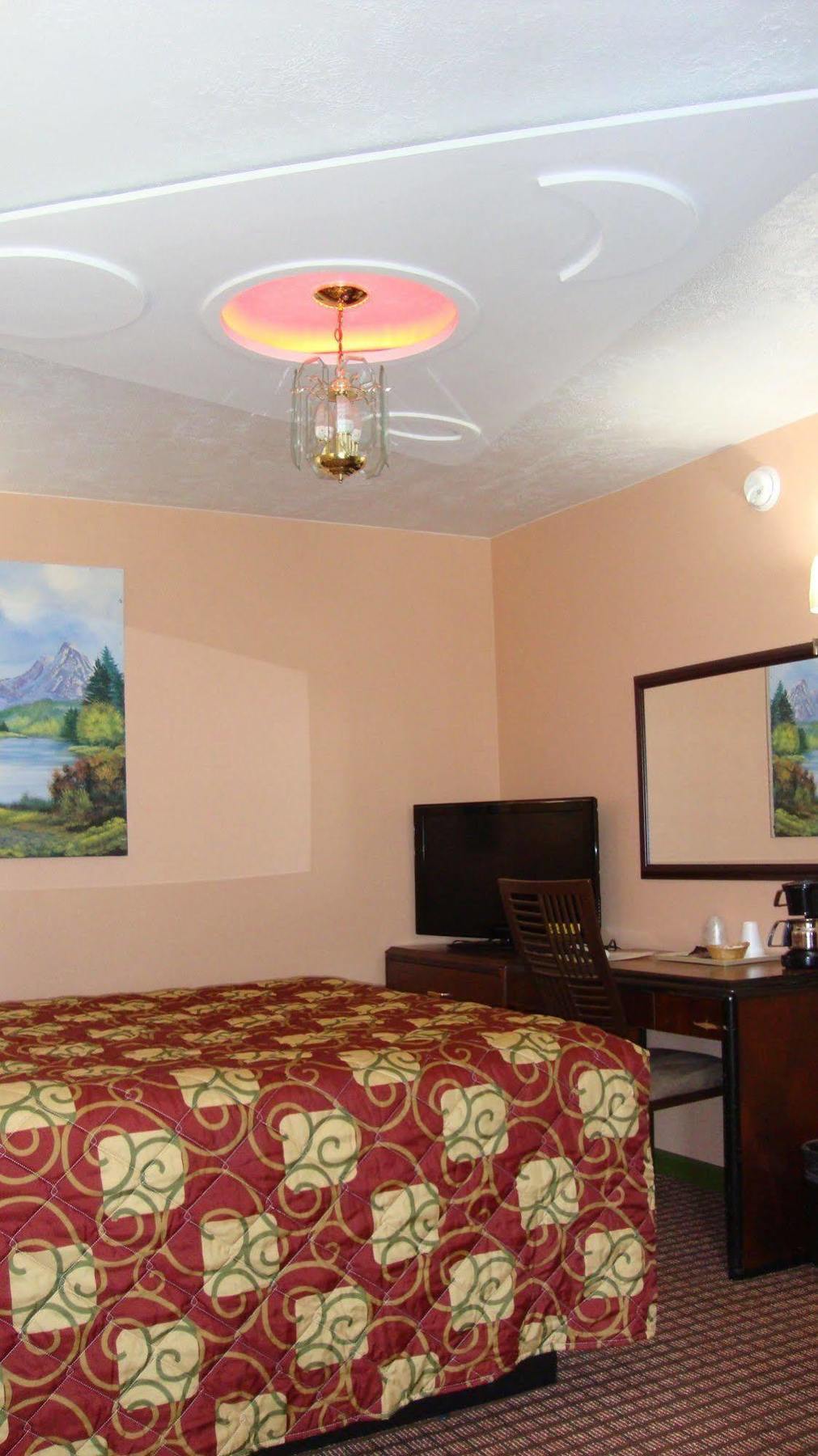 Pinconning Trail Inn Motel エクステリア 写真